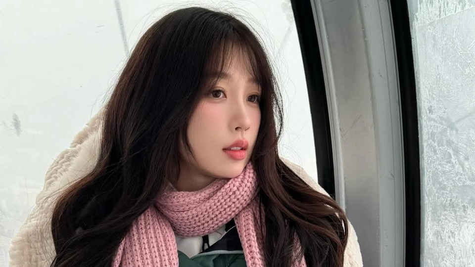 Ester  Yu Shuxin (Instagram)