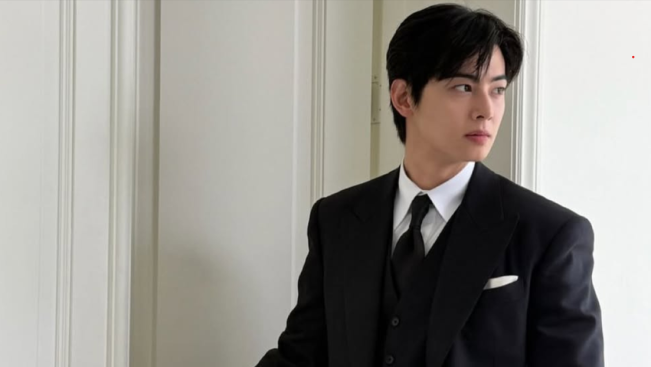 Cha Eun Woo Dikabarkan Akan Wamil Tahun Ini