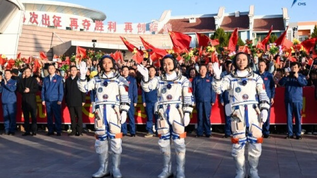 Pakistan Akan Jadi Astronot Asing Pertama dalam Misi Stasiun Luar Angkasa Tiongkok