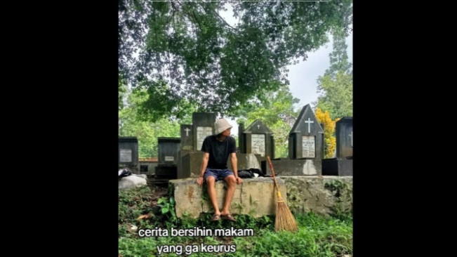 Pemuda Viral karena Bersihkan Ratusan Makam Terbengkalai, Alasannya Lakukan Itu Bikin Sedih