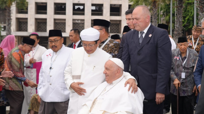 Doa Menag untuk Kesembuhan Paus Fransiskus yang Sedang Dirawat di RS Gemelli Roma