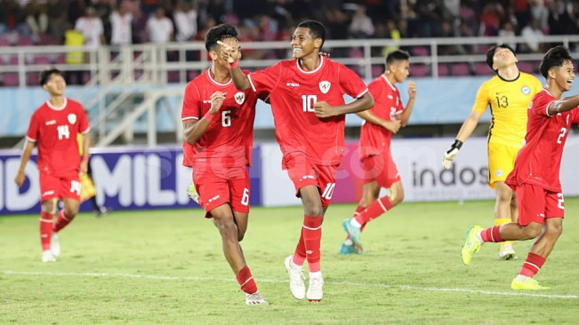 Juru Gedor Timnas Indonesia, Fadly Alberto Panjatkan Doa di Depan Ka'bah Ingin Lolos Piala Dunia U-17 2025