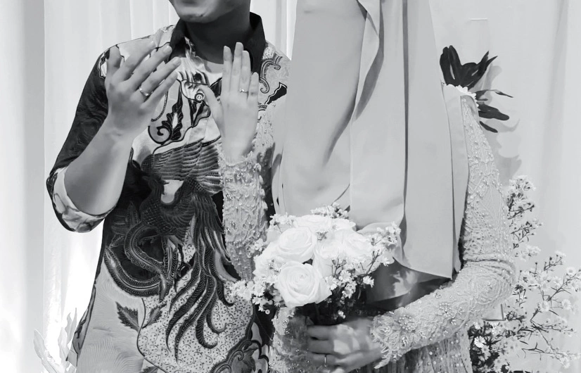 Fiki Naki resmi menikah dengan Tinandrose [Instagram]