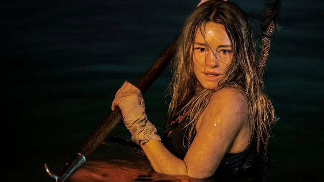 Jadi Umpan Hidup untuk Hiu, "Dangerous Animals" Sajikan Horor Sadis Tak Terduga