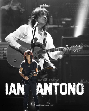 Ian Antono, penulis lirik Rumah Kita. (Instagram/@godblessrocks)