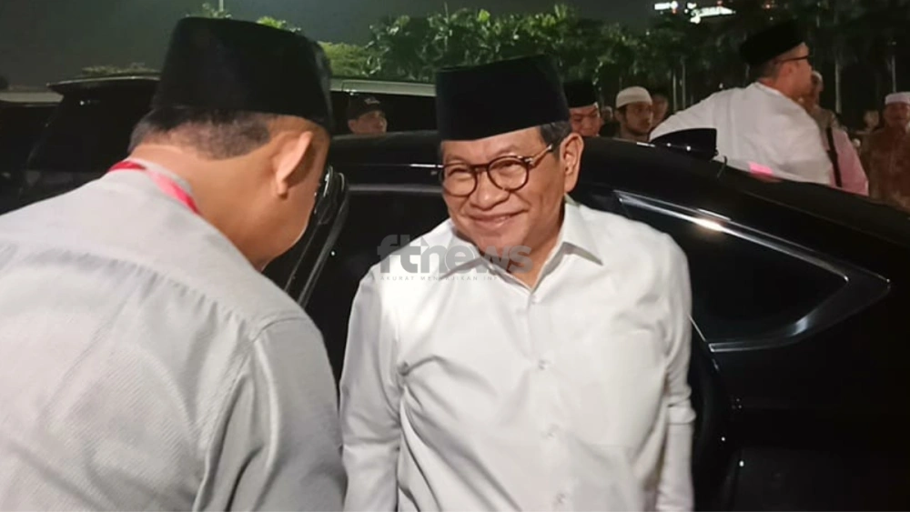 Penuhi Undangan, Pramono Anung Tiba di Acara Reuni Akbar 212