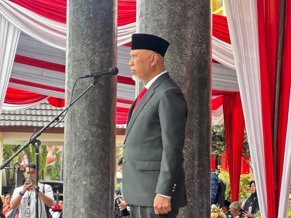 Gubernur Sumatera Barat, Mahyeldi Ansharullah, telah batalkan acara pernikahan anaknya usai Sumbar ditimpa bencana alam [Instagram]