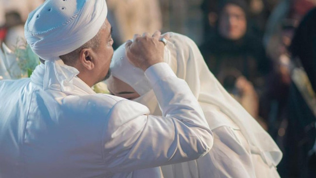 Profil Syarifah Mona Hasina Alaydrus, Istri Muda Habib Rizieq Baru Melahirkan