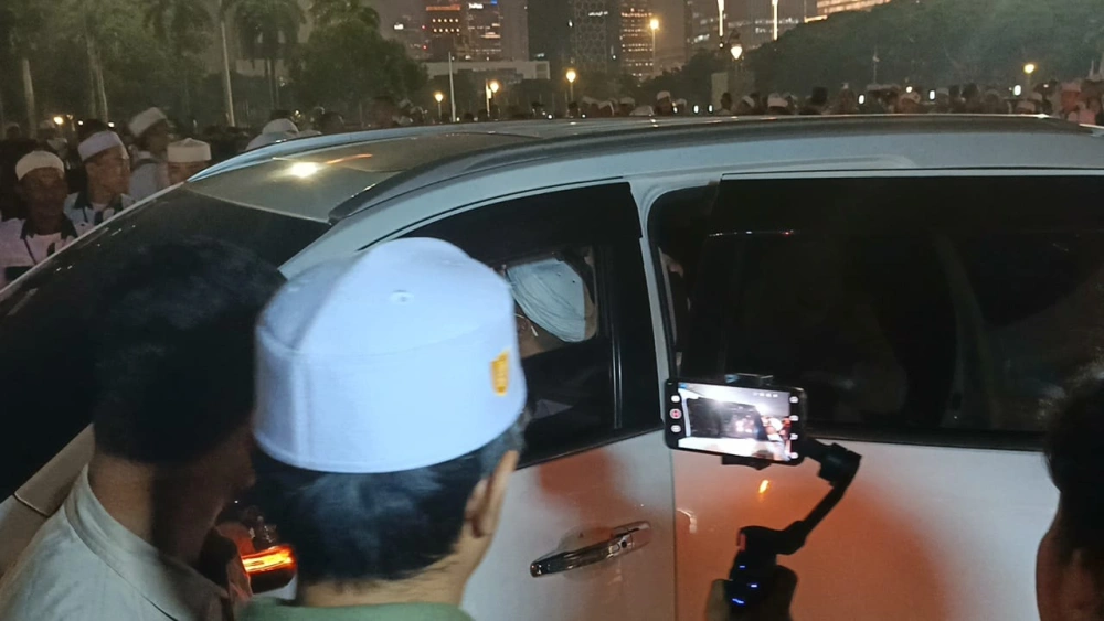 Tumpangi Pajero Putih, Habib Rizieq Shihab Tiba di Acara Reuni Akbar 212