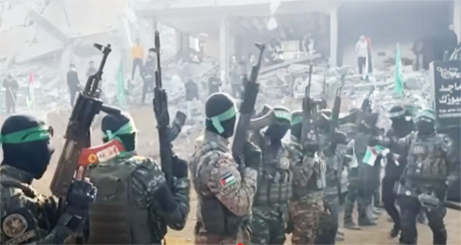 Dua Tentara Muslim AD Inggris Dipecat Gara-gara Membagikan Video Kekejaman Perang yang Sangat Sensitif