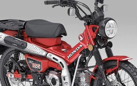Motor Bebek Trail Paling 'Kalcer' di Dunia? Intip Spesifikasi dan Tampilan Honda CT125 CHUMS Limited Edition