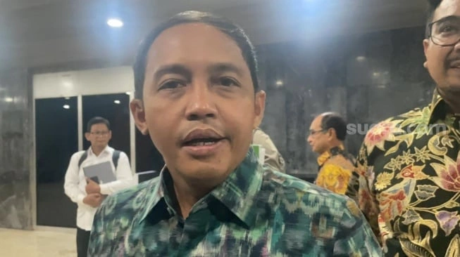 Kekayaan Menteri Kehutanan Raja Juli Antoni Jadi Omongan, Simak Rincian Aset Tanah dan Garasi yang Mencapai Rp11,26 Miliar!