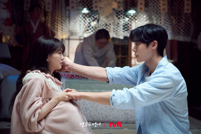Head Over Heels. (tvN)