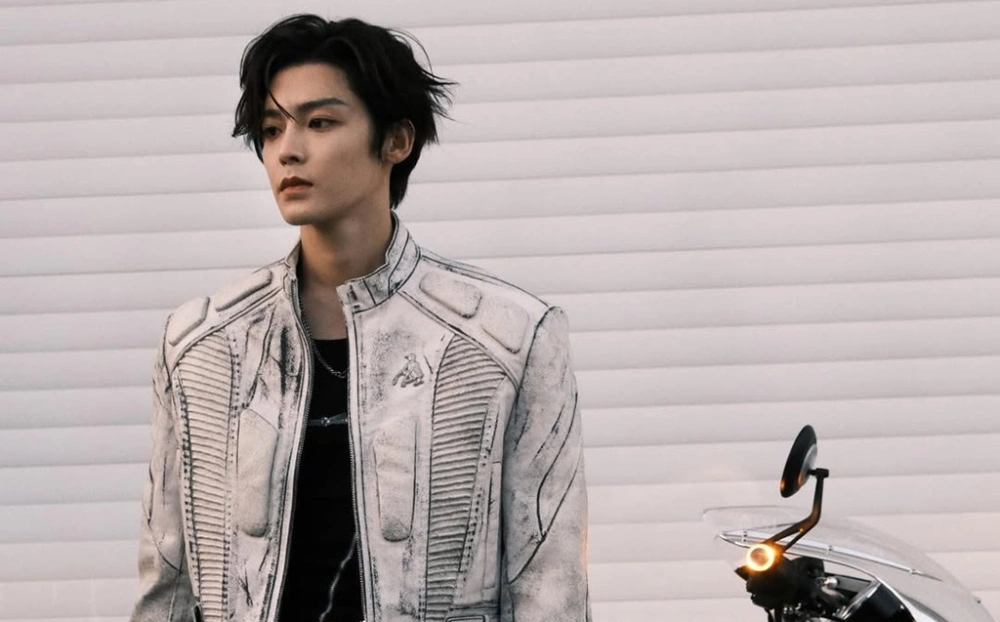 Biodata Hou Minghao. [Instagram]