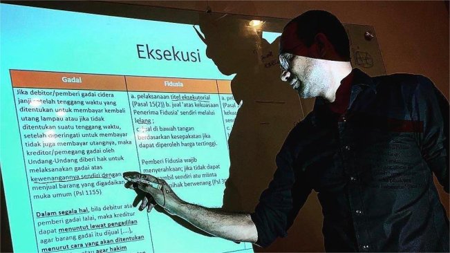 Sepak Terjang Ibrahim Sjarief Assegaf di Dunia Hukum, Salah Satu Pengacara Terkemuka Indonesia