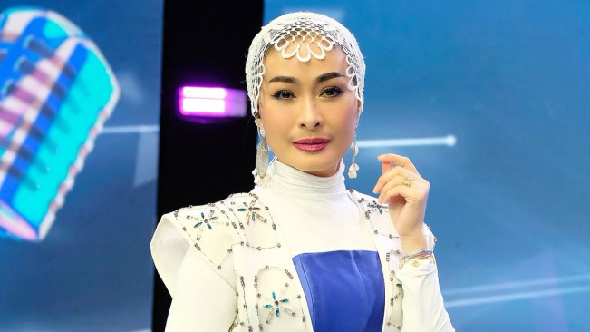 Iis Dahlia Tak Sabar Ingin Melihat Anak Menikah, Khawatir Gak Bisa Nyaksiin