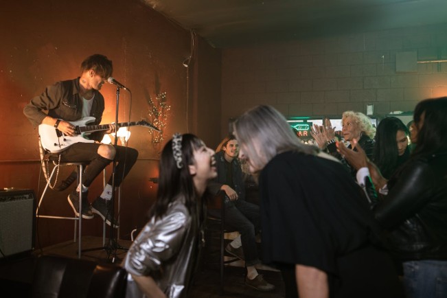 Bikin Kafe Aman, Deretan Musisi Ini Gratiskan Lagu Mereka Tanpa Bayar Royalti