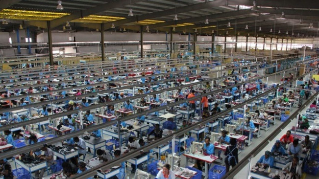 PUMA Berencana PHK Ratusan Karyawan Secara Global, Penjualan Anjlok Jadi Penyebabnya