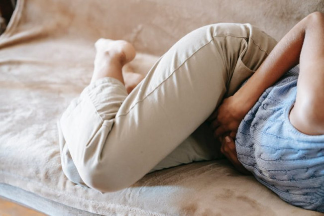Tips Cara Mengetahui Flu Perut dan Keracunan Makanan