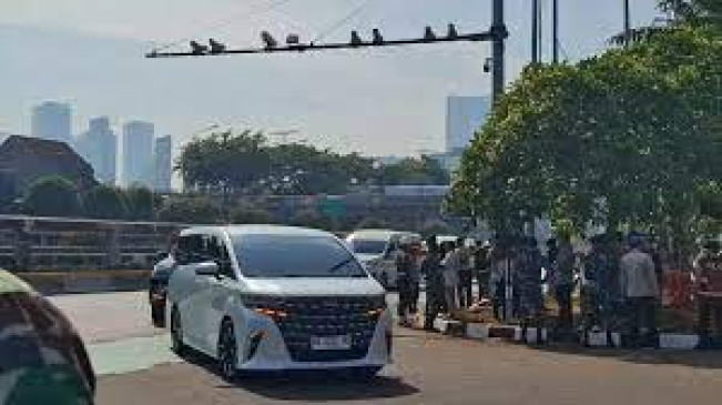 Bangun Sejak Subuh, Gibran Rakabuming Tiba di Gedung MPR RI