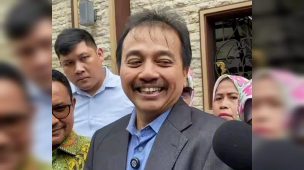 Roy Suryo Tersangka Kasus Ijazah Jokowi Dicegat ke Luar Negeri, Ini Responsnya