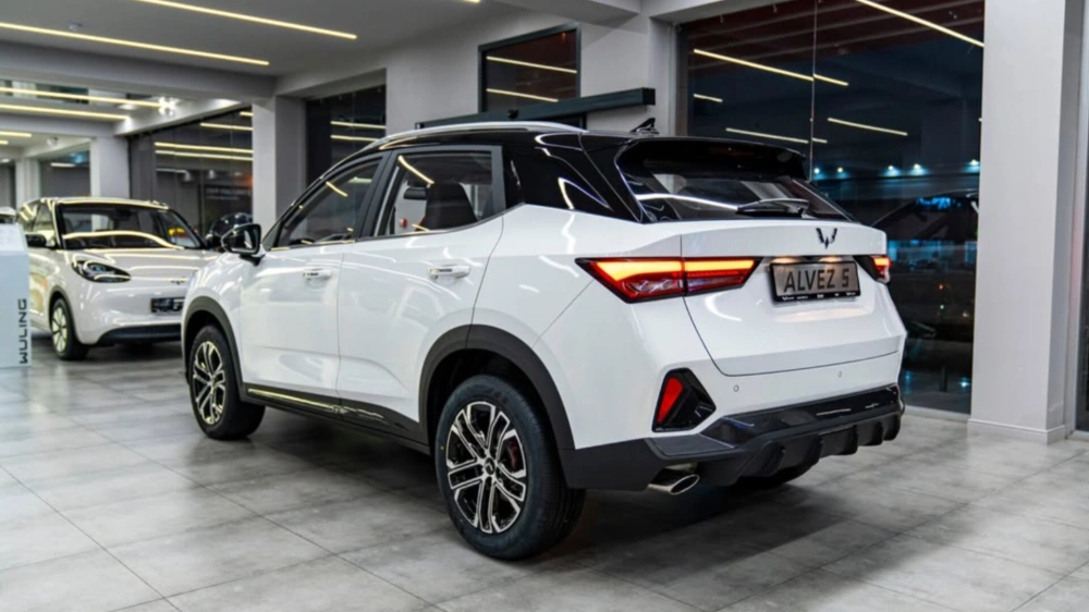 Wuling Alvez S. [Instagram]