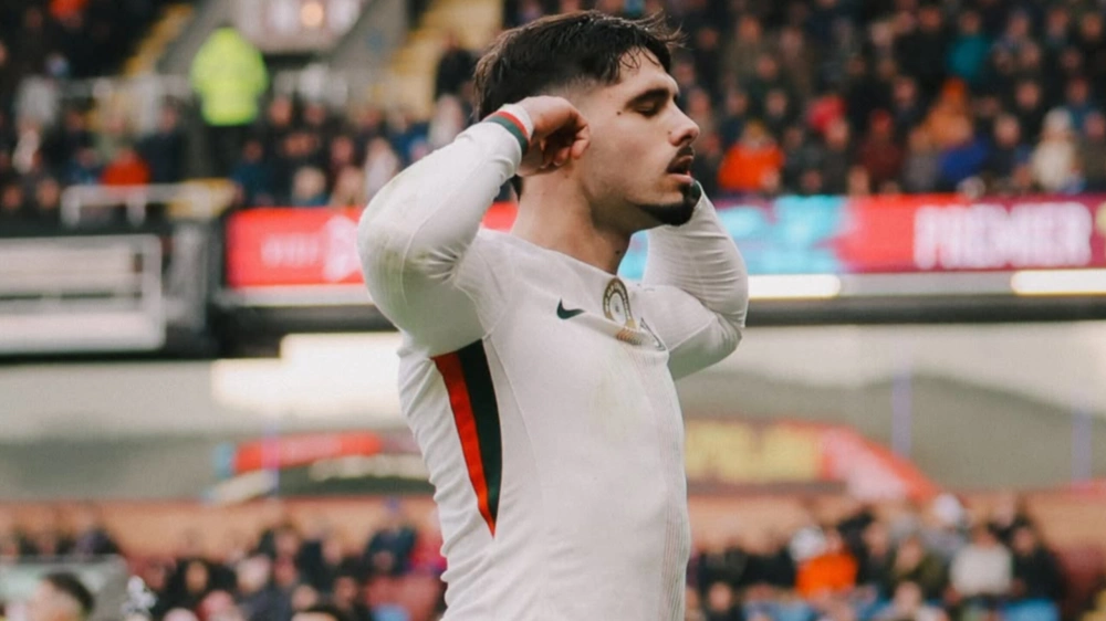 Selebrasi Pedro Neto. [Instagram/@chelseafc]