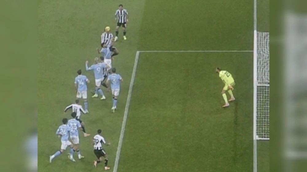 Newcastle vs Man City diwarnai kontroversi. [Instagram]
