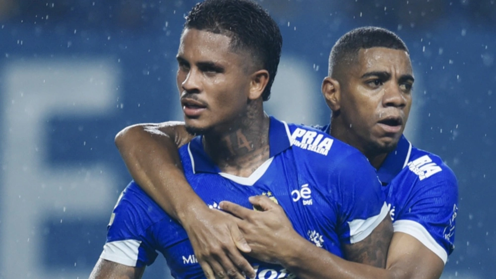 Drama Panas di GBLA: Persib Balikkan Keadaan, Borneo FC Roboh 3-1!