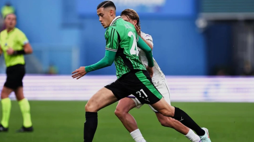 Jay Idzes tampil solid saat lawan Fiorentina. [Instagram/@jayidzes]