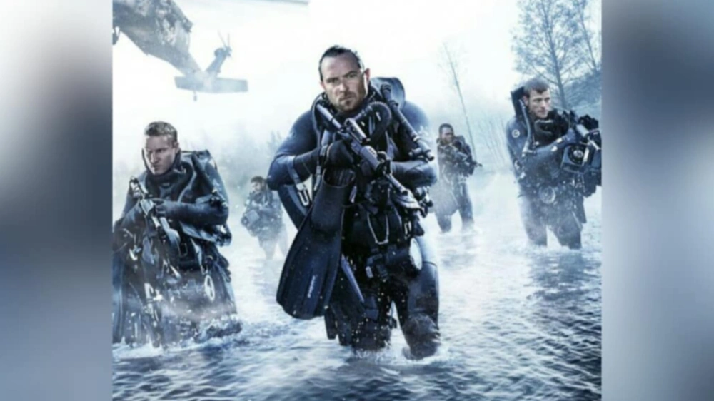 Sinopsis Film Renegades: Misi Gila Navy SEAL Angkat Harta Karun Nazi dari Dasar Danau