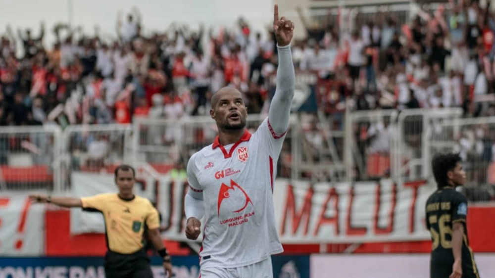 David da Silva. [Instagram/@malutunitedfc]