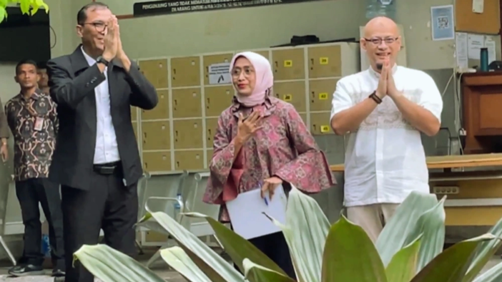 Ira Puspadewi sebelumnya divonis 4,5 tahun penjara. Sedangkan Muhammad Yusuf Hadi dan Harry Muhammad Adhi Caksono. [X]