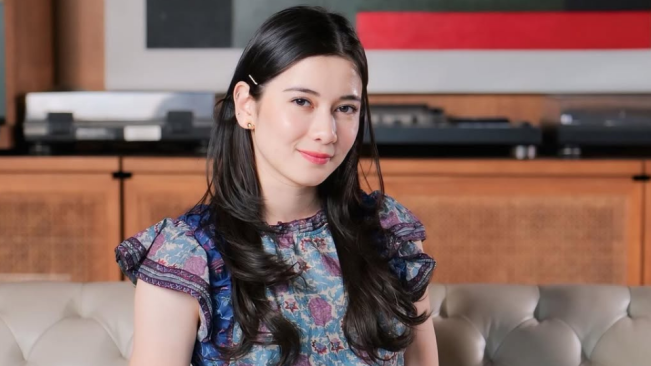 Bantah Jadi Selingkuhan Arif Purnama Oktora, Iris Wullur: Baru Kenal Satu Bulan