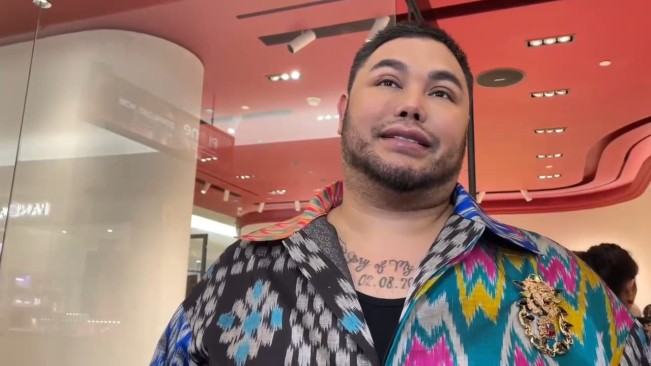 Ivan Gunawan Jual Tas Hermes Rp1 M demi Bangun Masjid dan Bantu Palestina