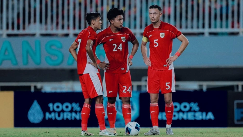 Ban Kapten Berpindah, Kadek Arel Angkat Topi untuk Ivar Jenner