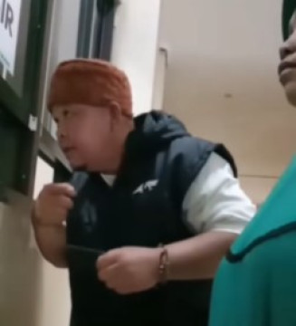 Kepala Desa Cikahuripan Heri Suryana. (Instagram)