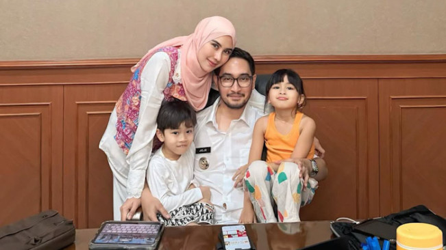 Begini Tanggapan Dedi Mulyadi Terkait Bupati Jeje Bawa Anak ke Kantor Dinas