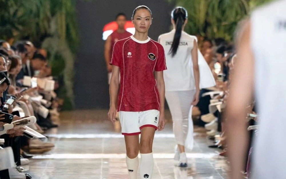 Jersey tim Indonesia untuk Sea Games Thailand resmi diluncurkan. [Instagram/@timindonesiaofficial]