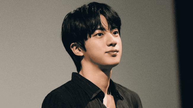 Lirik Lagu Don’t Say Love Me - Jin BTS dan Terjemahannya