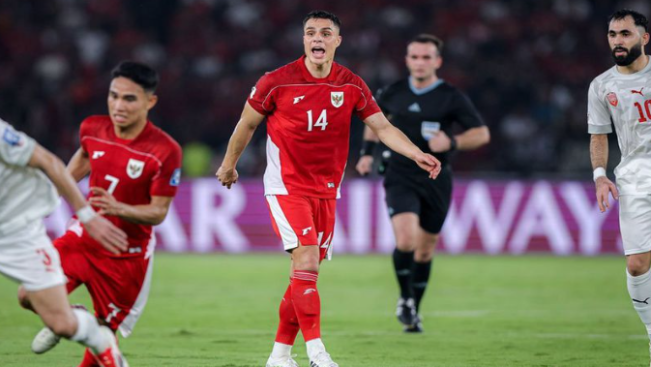 Chemistry Instan Joey Pelupessy dan Thom Haye di Lapangan Tengah Modal Lawan China dan Jepang