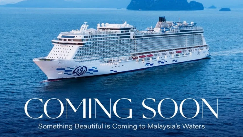 IslamiCruise, kapal pesiar pertama yang khusus melayani perjalanan umrah dari Malaysia. [Instagram]