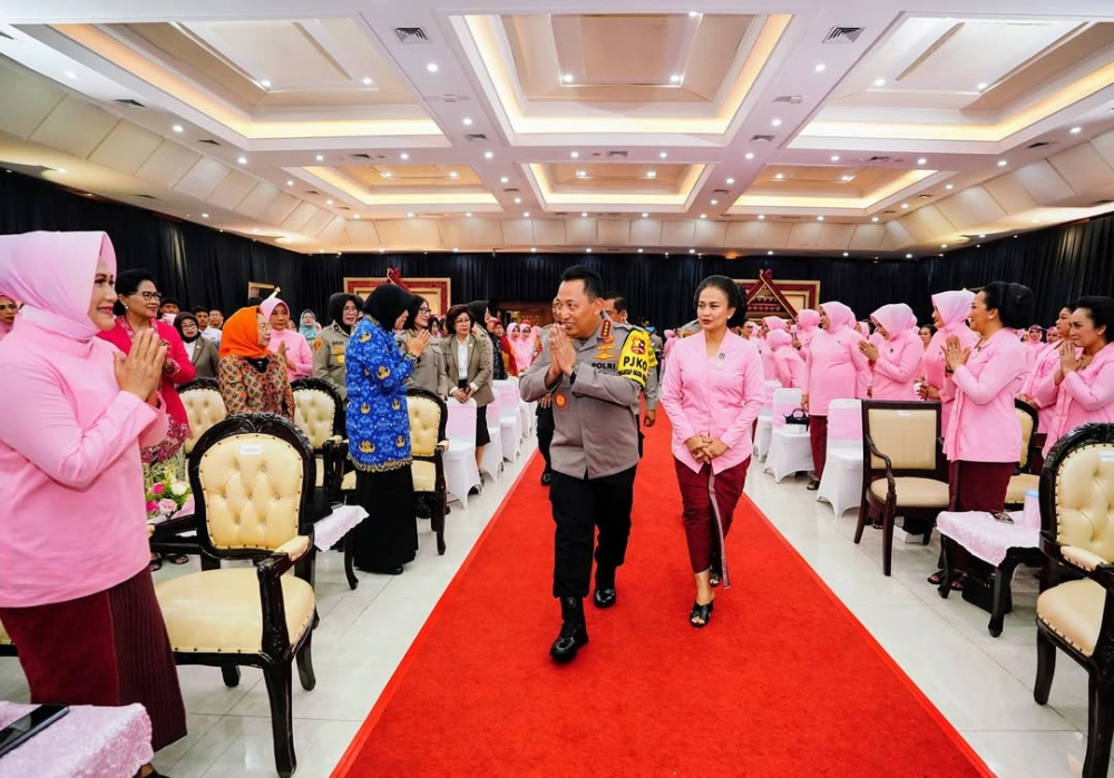 Kapolri Listiyo Sigit Prabowo ungkap insiden Agustus Kelabu dan Black September [Instagram @listiyosigitprabowo]