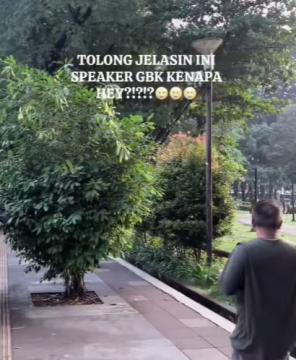 Potongan video suara aneh di speaker GBK. (Instagram)