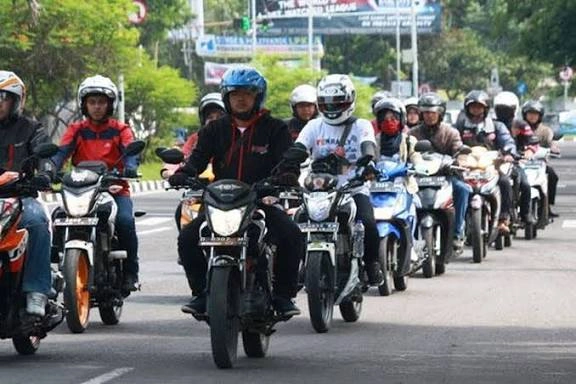 Sering Salah Paham, Ini Cara Tepat Mengukur Jarak Aman di Jalan