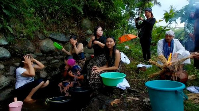 Menyambut Ramadan Ala Masyarakat Betawi dengan Tradisi Merang