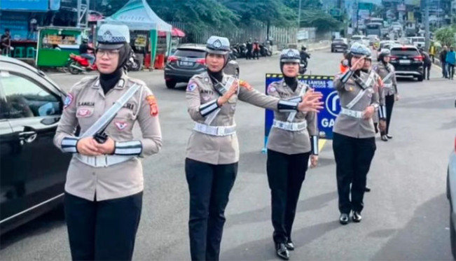 Pengaturan lalu lintas kawasan Puncak, Bogor, Jawa Barat/Foto: Humas Polri