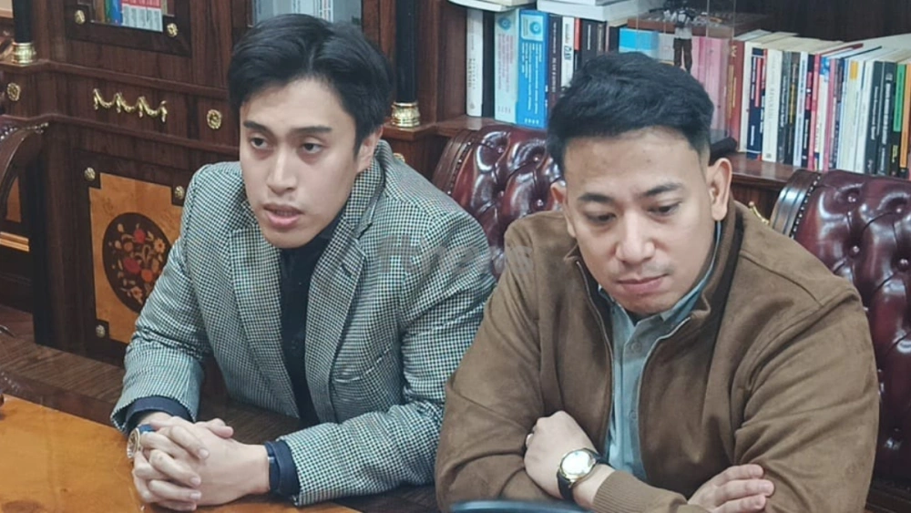 Tim kuasa hukum Tasya Farasya, Sangun Ragahdo dan Mohammad Fattah Riphat. [FTNews.co.id/Selvianus Kopong Basar]