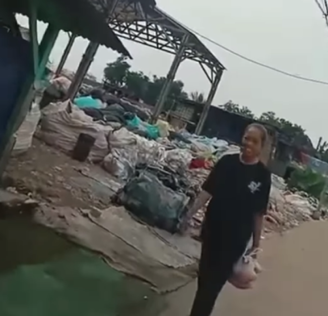 Pembagian hewan kurban di Bantar Gebang. (Instagram)