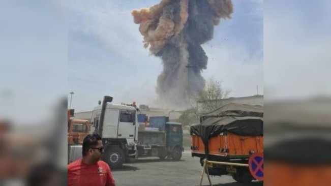 Ledakan Besar di Pelabuhan Shahid Rajaee Iran, Kemlu RI Pastikan Tidak Ada WNI Jadi Korban